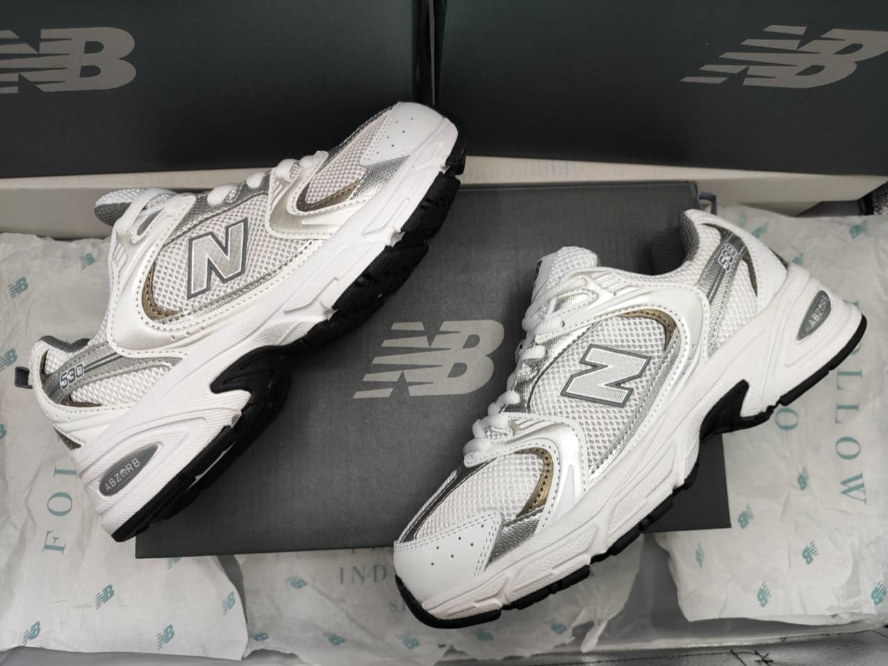 NEW BALANCE 530