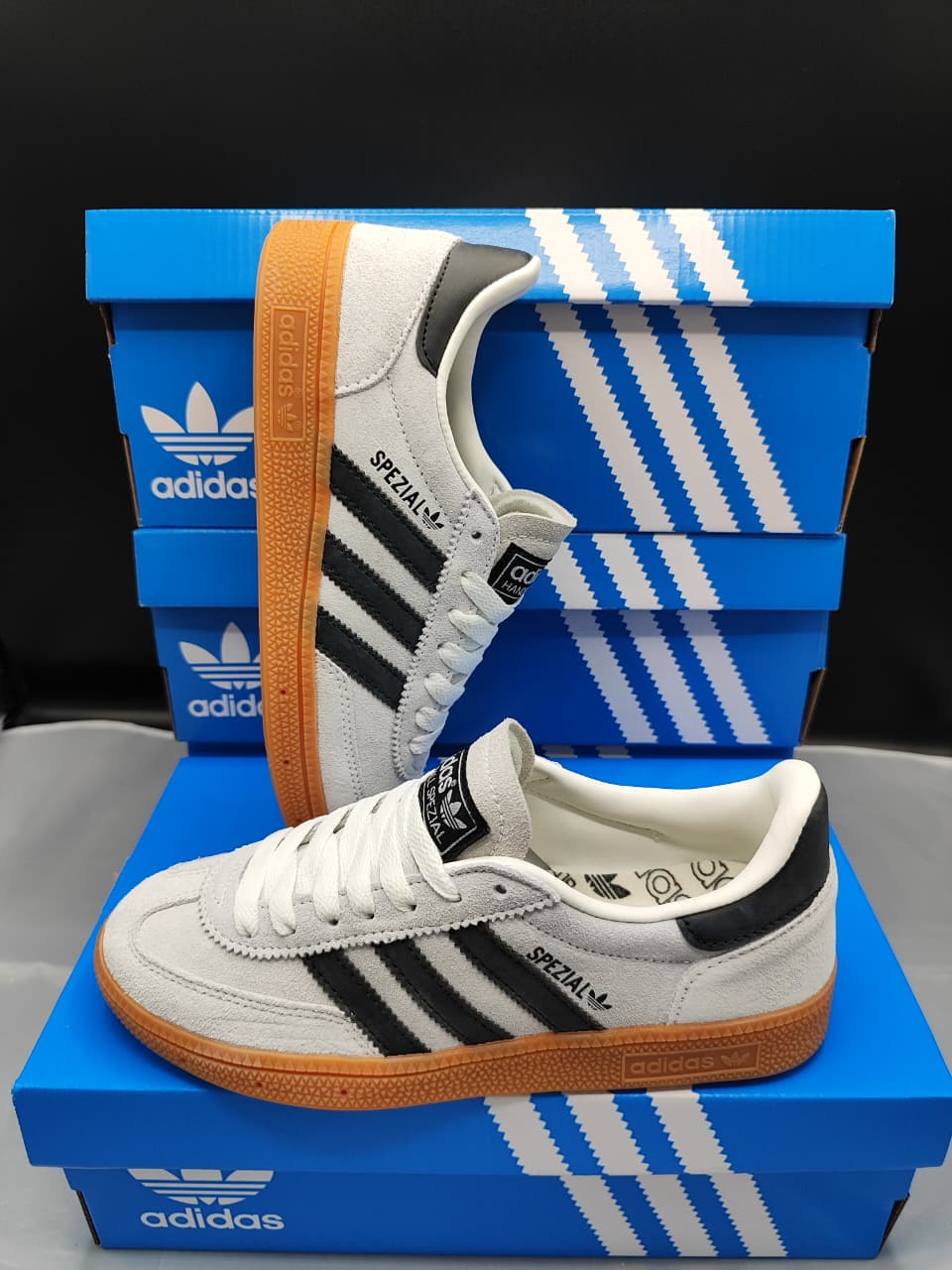 ADIDAS SPEZIAL