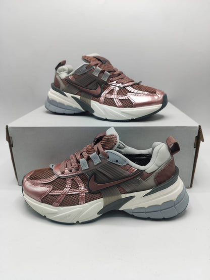 NIKE V2K RUN