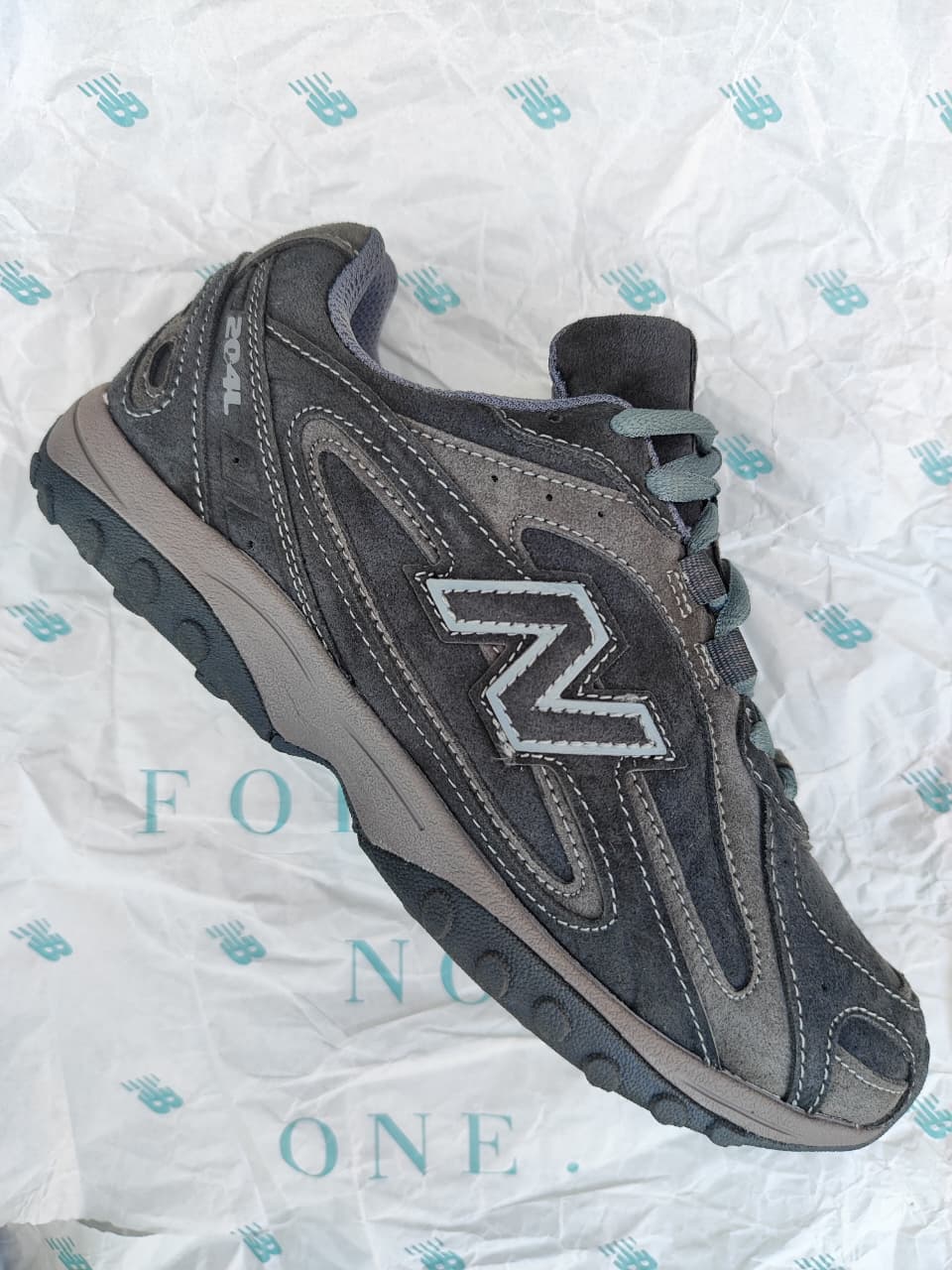 NEW BALANCE 204L